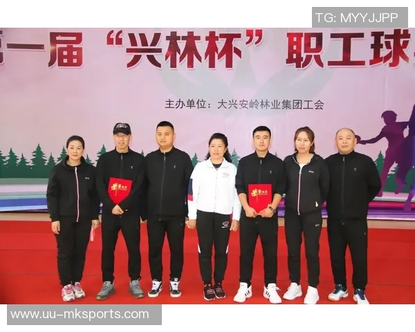 大庆足球俱乐部奋勇争先展现团队精神与拼搏精神的新时代征程 大庆足球俱乐部奋勇争先展现团队精神与拼搏精神的新时代征程